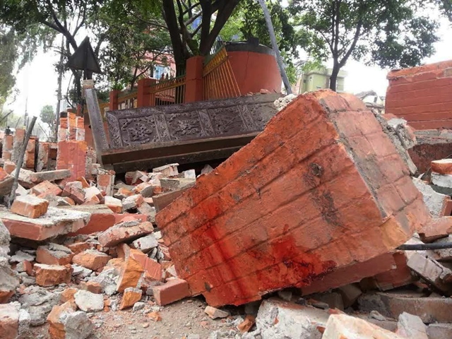 Nepal'deki deprem sonrası ölü sayısı artıyor